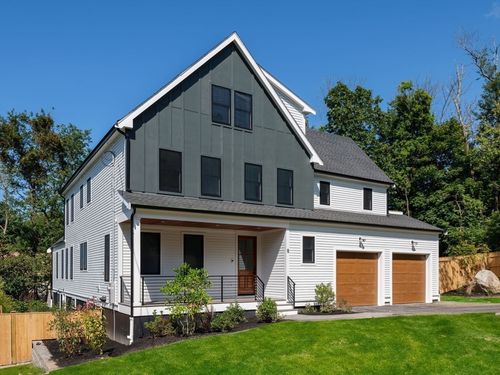 8 Elizabeth Ln, Hingham, MA, 02043-2023 | Card Image