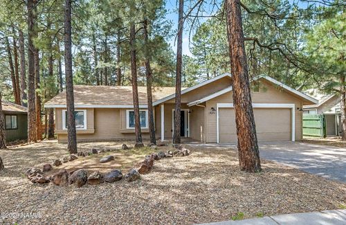 1621 W University Heights Dr S, Flagstaff, AZ, 86005-9139 | Card Image