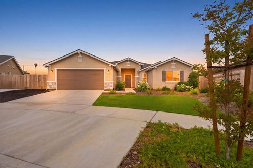 2198 W Ambassador Way, Hanford, CA, 93230-8632 | Card Image