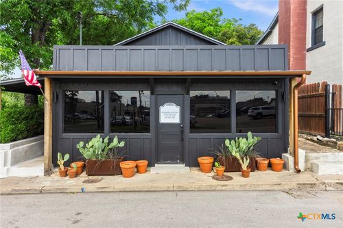 200 N Pearl St, Belton, TX, 76513-3026 | Card Image