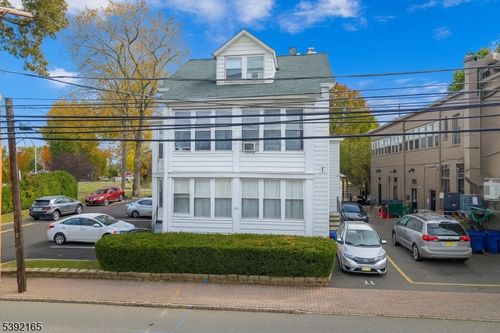 10 N Passaic Ave, Chatham, NJ, 07928-2559 | Card Image