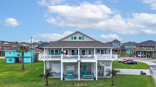 985 Sue, Crystal Beach, TX, 77650-3626 | Card Image