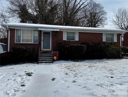 2013 K Court Ave, Winston Salem, NC, 27105-4933 | Card Image