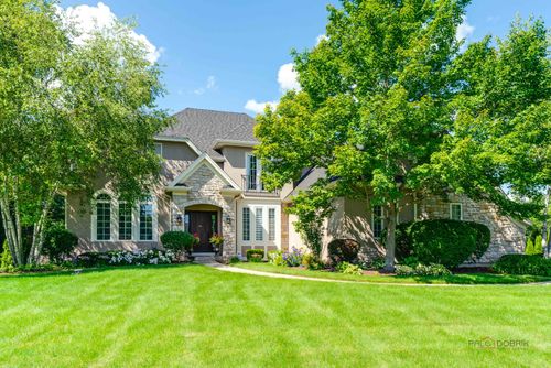 39598 Orchard Bluff Ln, Wadsworth, IL, 60083-9114 | Card Image