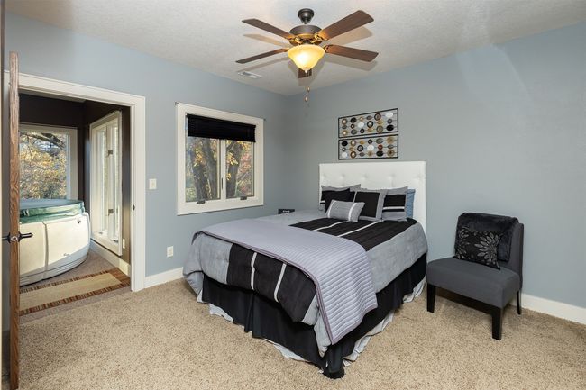 8121 Oak Ridge Dr, Home with 5 bedrooms, 3 bathrooms and null parking in Dexter IA | Image 28