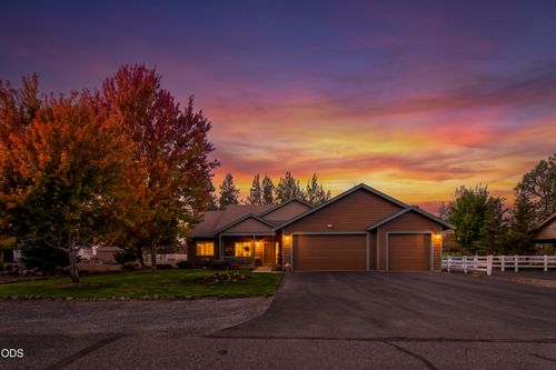 9325 16th St, Terrebonne, OR, 97760-9656 | Card Image