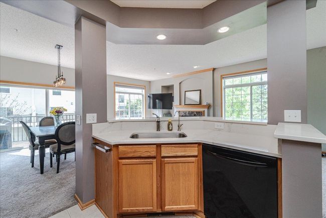 UNIT-7 - 4363 Victor Path, Townhouse with 2 bedrooms, 2 bathrooms and null parking in Hugo MN | Image 7
