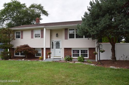 1417 Valley Dr, WALL TOWNSHIP, NJ, 07719-4058 | Card Image