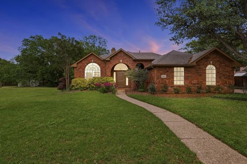 2402 Ravinia Drive, Corinth, TX, 76208 | Card Image