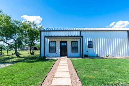 104 Fletcher, Calliham, TX, 78007 | Card Image