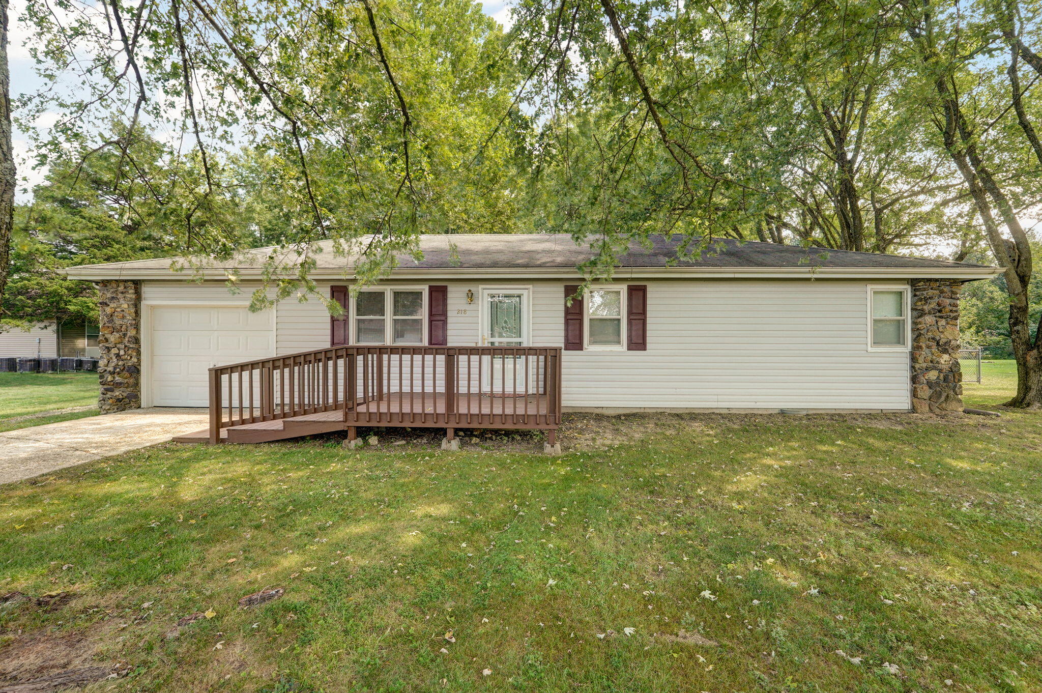 Schultz St, Fordland, MO 65652
