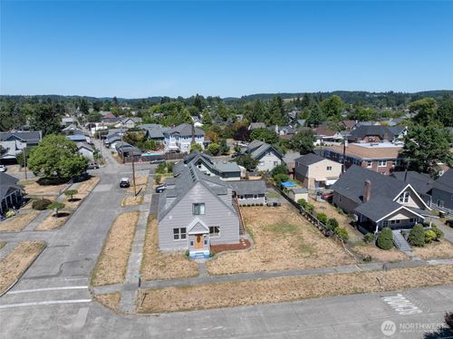 517 W Center St, Centralia, WA, 98531-4615 | Card Image