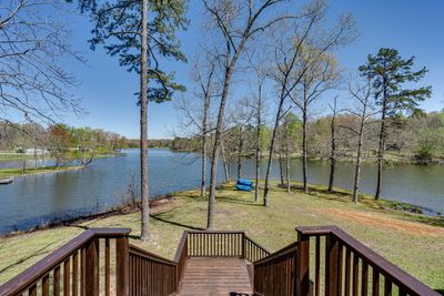 lakeview from apt porch | Image 3