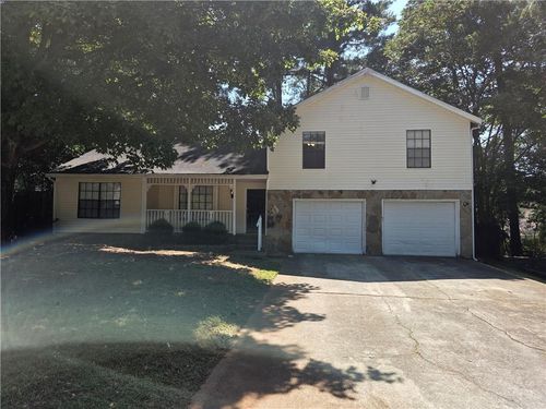 943 Lake Drive Ct, Stone Mountain, GA, 30088-2340 | Card Image