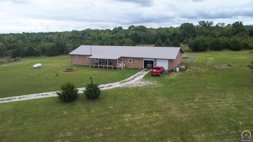 1673 Road V6, Emporia, KS, 66801 | Card Image
