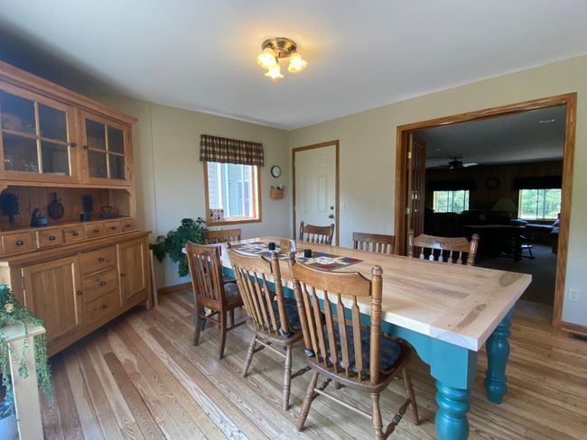 Misner dining area main house.JPG | Image 10