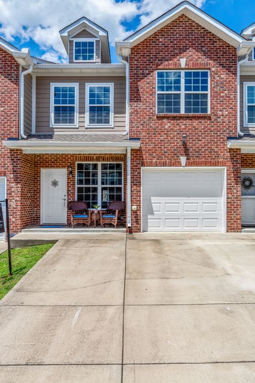 1605 Villa Cir, Lebanon, TN, 37090-6550 | Card Image