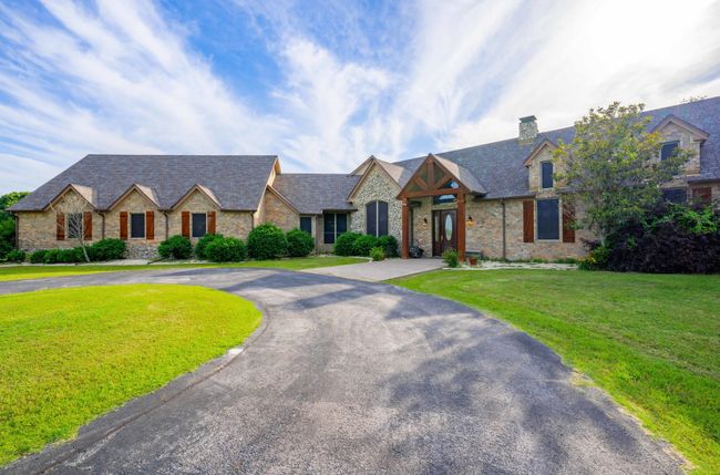 7583 Mountain View Rd, Home with 4 bedrooms, 4 bathrooms and null parking in Aubrey TX | Image 25
