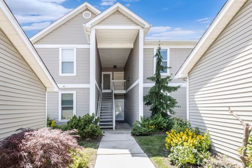 1377 Fox Pointe Cir, Ann Arbor, MI, 48108-8938 | Card Image