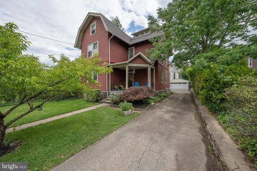 562 Barrett Ave, HAVERFORD, PA, 19041-1402 | Card Image