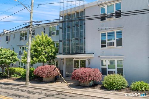 102-184 Pequot Ave, New London, CT, 06320-4626 | Card Image