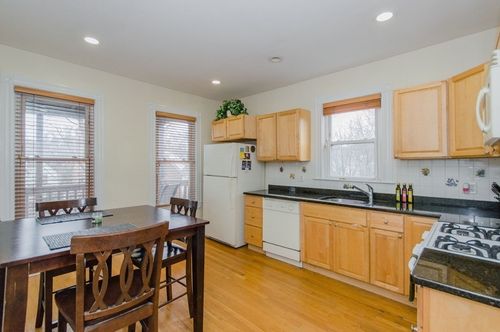 3-126 Minden St, Boston, MA, 02130-1332 | Card Image