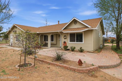 1590 Granite Creek Ln, Chino Valley, AZ, 86323-5426 | Card Image