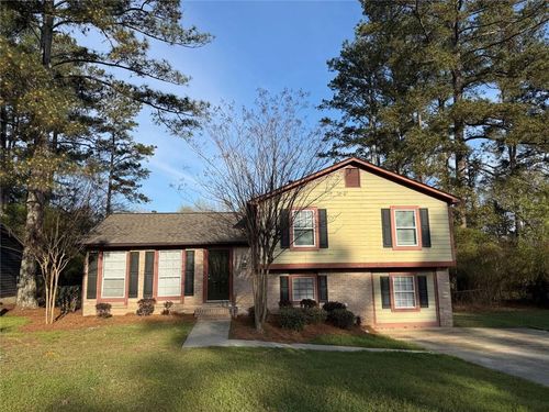 10111 Settlers Grove Rd Ne, Covington, GA, 30014-1564 | Card Image