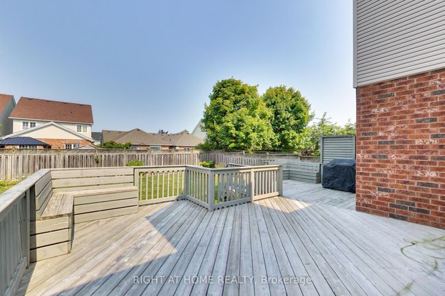 1112 Booth Ave, House other with 4 bedrooms, 4 bathrooms and 2 parking in Innisfil ON | Image 31