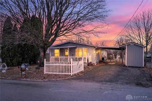 251 E 1st St, London, OH, 43140-1480 | Card Image