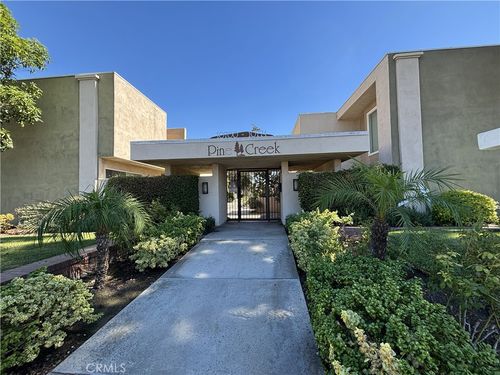 10746 Knott Ave, Stanton, CA, 90680-1915 | Card Image