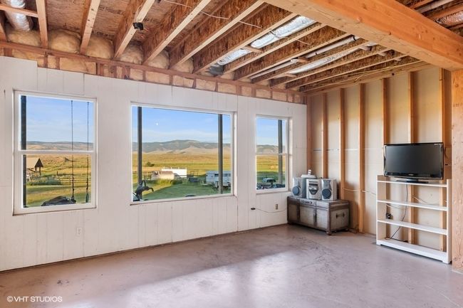 106 Upper Reservoir Rd, House other with 6 bedrooms, 5 bathrooms and null parking in Lonepine MT | Image 18