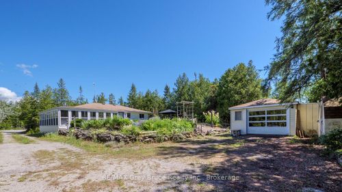 1034 Dorcas Bay Rd, Tobermory, ON, N0H2R0 | Card Image