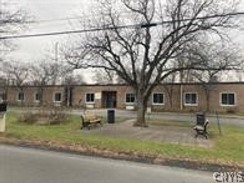 8939 Oakland St, Weedsport, NY, 13166-9417 | Card Image