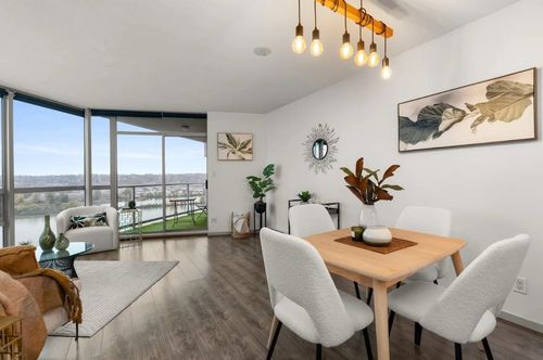 14 Begbie St, New Westminster, BC, V3M0C4 | Card Image