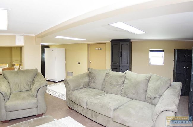 502 W Clam Cir, House other with 2 bedrooms, 3 bathrooms and null parking in Port Isabel TX | Image 49