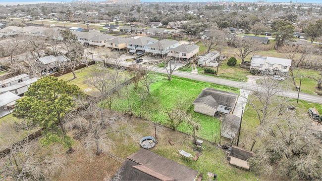 402 Bay Oaks Dr, Home with 0 bedrooms, 0 bathrooms and null parking in La Porte TX | Image 17