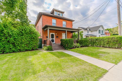 44 Roseview Ave, Cambridge, ON, N1R4A7 | Card Image