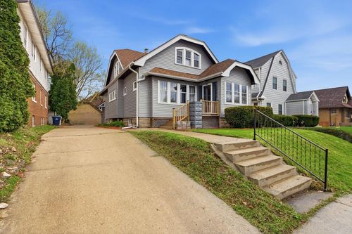 2909 N 55th Street, Milwaukee, WI, 53210 | Card Image