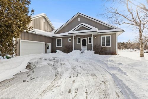 20 Carlisle Rd, Freelton, ON, L8B1C9 | Card Image