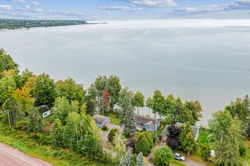 74520 Lake Shore Dr, WASHBURN, WI, 54891-5873 | Card Image