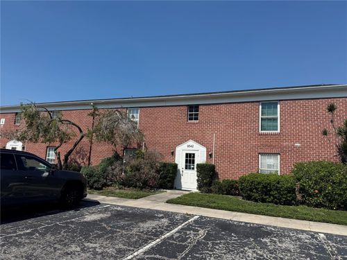 c-8542 10th St N, ST PETERSBURG, FL, 33702-3373 | Card Image