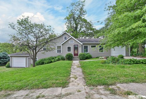 1247 7th St, Pawnee City, NE, 68420-3006 | Card Image