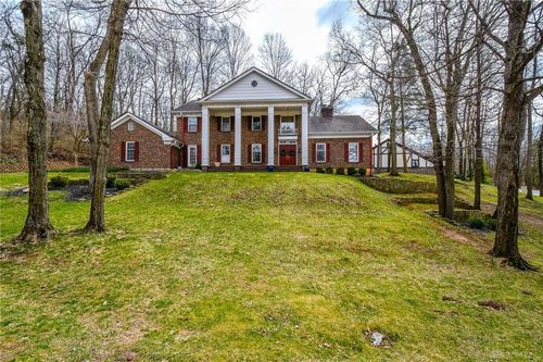 1955 Kresswood Cir, Kettering, OH, 45429-1152 | Card Image