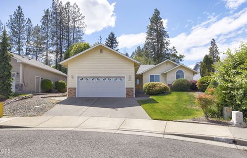 2738 Sw Trinity Way, Grants Pass, OR, 97527 | Card Image