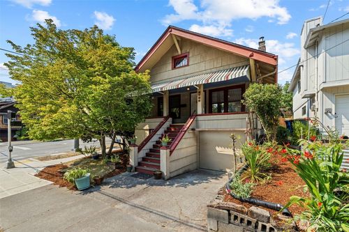 2706 S Judkins St, Seattle, WA, 98144-3825 | Card Image