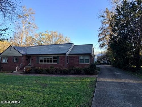 610 W Charlton St, Milledgeville, GA, 31061-2303 | Card Image