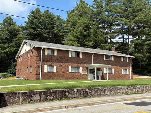 92 Dean Ave, Smithfield, RI, 02917-3620 | Card Image