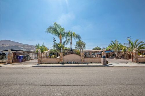 3200 Apple Ave, Jurupa Valley, CA, 92509-1415 | Card Image