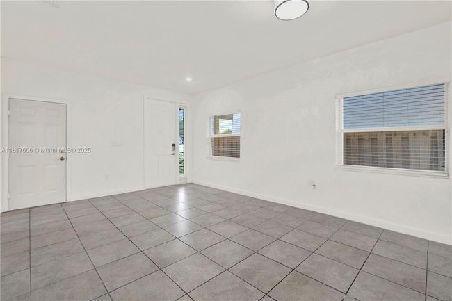 279 Se 31 St Ter, House other with 5 bedrooms, 3 bathrooms and null parking in Homestead FL | Image 13